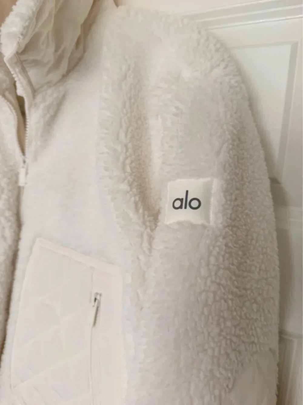 Alo Yoga Sherpa Edge Bomber Jacket Ivory Women's Size M